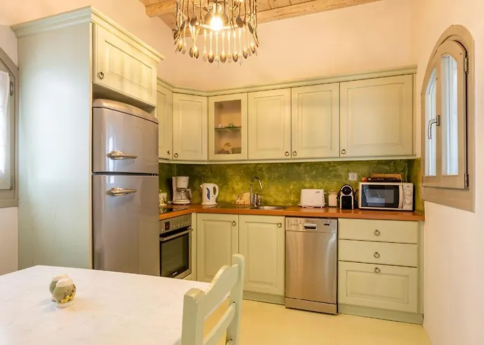 Azallea By Mykonian Kazarte Kalafatis